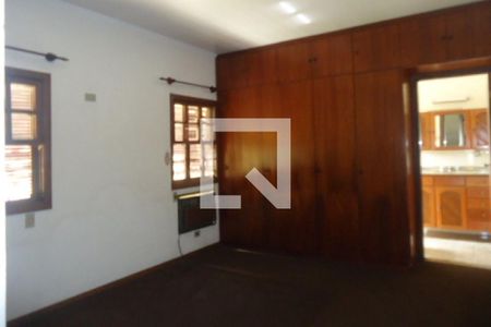 Casa à venda com 3 quartos, 240m² em Vila Sonia, São Paulo