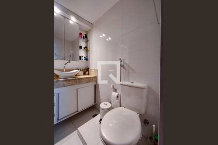 Banheiro da Suíte de apartamento à venda com 2 quartos, 163m² em Tijuca, Rio de Janeiro