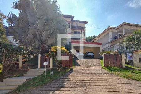 Fachada de casa de condomínio à venda com 5 quartos, 480m² em Itaipu, Niterói