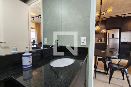Banheiro de apartamento para alugar com 1 quarto, 41m² em Cambuí, Campinas