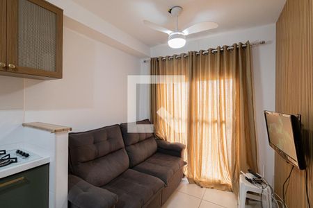 Sala/Cozinha/Área de Serviço de apartamento para alugar com 1 quarto, 30m² em Vila Ré, São Paulo