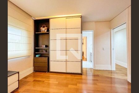 Apartamento à venda com 3 quartos, 320m² em Santana, São Paulo