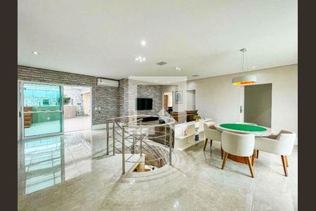 Apartamento para alugar com 3 quartos, 320m² em Santana, São Paulo