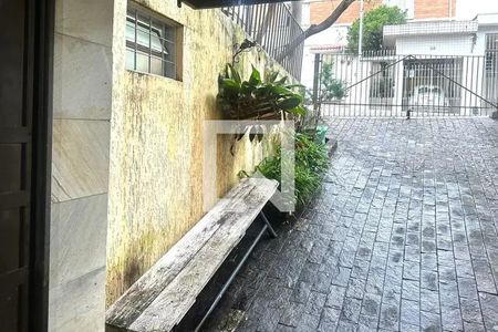 Casa à venda com 4 quartos, 150m² em Vila Paiva, São Paulo