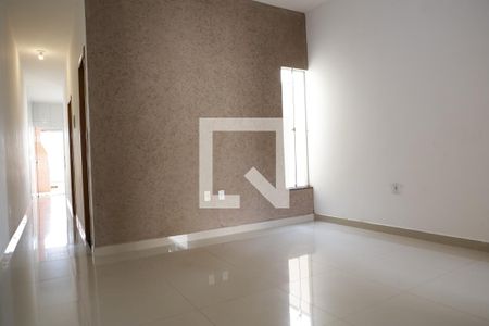 Sala de casa para alugar com 2 quartos, 70m² em Residencial Recanto do Bosque, Goiânia