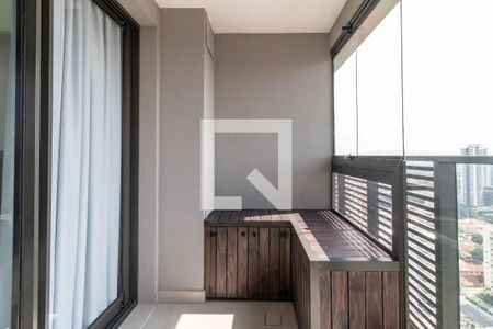 Varanda de kitnet/studio para alugar com 1 quarto, 27m² em Pompeia, São Paulo