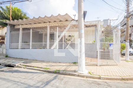 Fachada de casa à venda com 3 quartos, 180m² em Pestana, Osasco