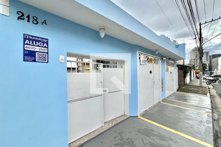 Fachada de casa para alugar com 2 quartos, 50m² em Jardim Prudência, São Paulo