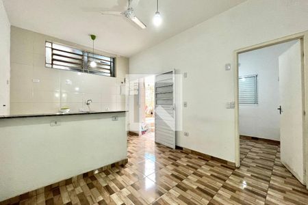 Sala de casa para alugar com 2 quartos, 50m² em Jardim Prudência, São Paulo