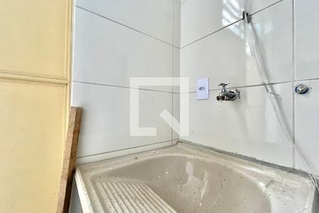 Área de Serviço de casa para alugar com 2 quartos, 50m² em Jardim Prudência, São Paulo