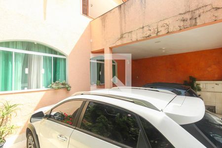Garagem de casa à venda com 4 quartos, 240m² em Sítio da Figueira, São Paulo