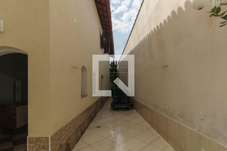 Quintal de casa à venda com 4 quartos, 240m² em Sítio da Figueira, São Paulo