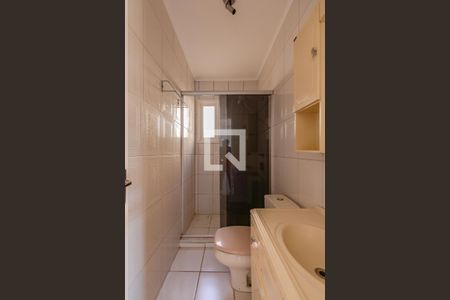 Banheiro de apartamento para alugar com 2 quartos, 70m² em Partenon, Porto Alegre