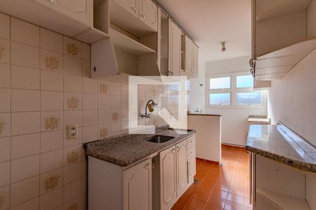 Cozinha de apartamento para alugar com 2 quartos, 70m² em Partenon, Porto Alegre