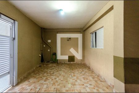 Garagem de casa à venda com 3 quartos, 200m² em Vila Iorio, São Paulo