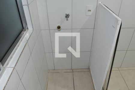 Cozinha/Área de Serviço de apartamento para alugar com 2 quartos, 47m² em Santa Cândida, Curitiba