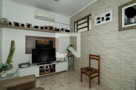 Sala de casa à venda com 3 quartos, 150m² em Sarandi, Porto Alegre