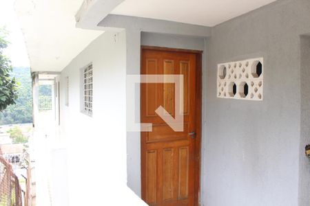 Entrada de apartamento para alugar com 2 quartos, 65m² em Granja Carolina, Cotia