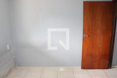 Quarto 2 de apartamento para alugar com 2 quartos, 65m² em Granja Carolina, Cotia