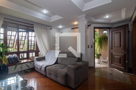 Sala de casa à venda com 4 quartos, 394m² em Partenon, Porto Alegre