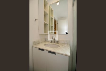 Banheiro de kitnet/studio à venda com 1 quarto, 25m² em Sumarezinho, São Paulo