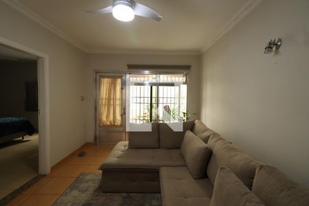 Sala de casa à venda com 3 quartos, 480m² em Vila Granada, São Paulo