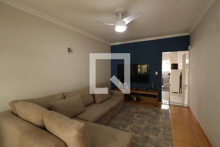 Sala de casa à venda com 3 quartos, 480m² em Vila Granada, São Paulo