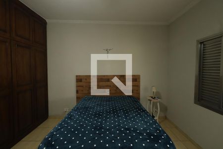 Quarto 1 de casa à venda com 3 quartos, 480m² em Vila Granada, São Paulo