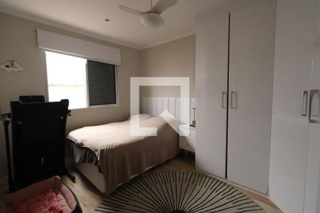 Quarto 2 de casa à venda com 3 quartos, 480m² em Vila Granada, São Paulo