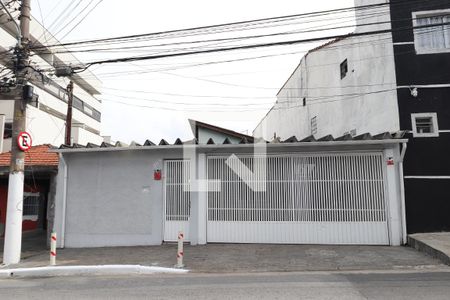 Fachada de casa à venda com 3 quartos, 480m² em Vila Granada, São Paulo
