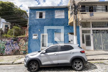 Fachada de casa para alugar com 1 quarto, 20m² em Vila Lais, São Paulo