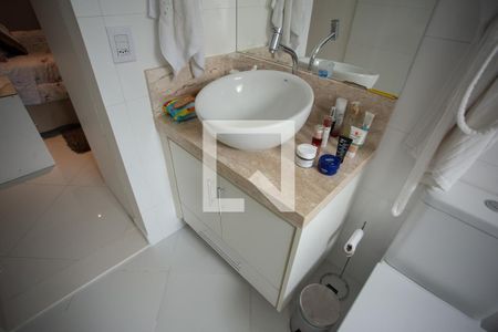 Banheiro de casa à venda com 4 quartos, 210m² em Parque Sao Domingos, São Paulo