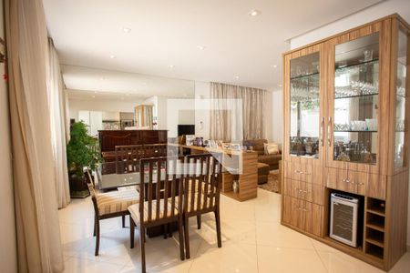 Sala de casa à venda com 4 quartos, 210m² em Parque Sao Domingos, São Paulo