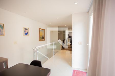 Escritório de casa à venda com 4 quartos, 210m² em Parque Sao Domingos, São Paulo