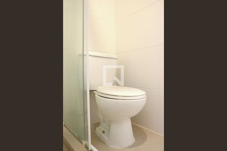 Banheiro de apartamento à venda com 1 quarto, 43m² em Vila Castelo, São Paulo