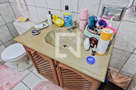 Casa 2 - Banheiro da Suíte de casa à venda com 5 quartos, 240m² em Parque Maria Domitila, São Paulo