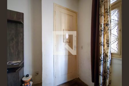 Entrada de apartamento para alugar com 3 quartos, 83m² em Grajaú, Rio de Janeiro