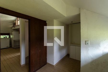 Espaço de casa para alugar com 4 quartos, 800m² em Vila Santo Antonio de Carapicuiba, Cotia