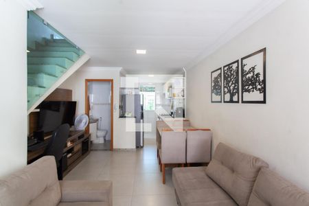 Sala de casa à venda com 2 quartos, 60m² em Vila Cloris, Belo Horizonte