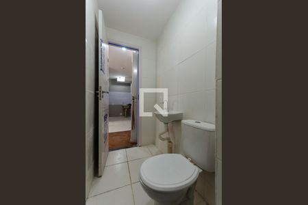 Banheiro de apartamento para alugar com 2 quartos, 33m² em Jardim Pereira Leite, São Paulo