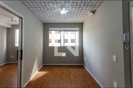 Sala de apartamento para alugar com 2 quartos, 33m² em Jardim Pereira Leite, São Paulo