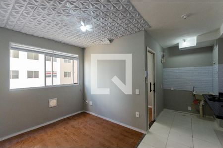 Sala de apartamento para alugar com 2 quartos, 33m² em Jardim Pereira Leite, São Paulo