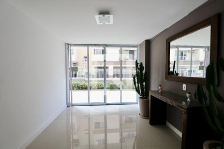 Hall de entrada de apartamento para alugar com 2 quartos, 100m² em Balneario Cidade Atlantica, Guarujá