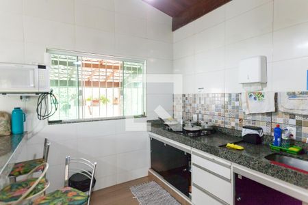 Cozinha de casa à venda com 5 quartos, 170m² em Brumadinho, Brumadinho