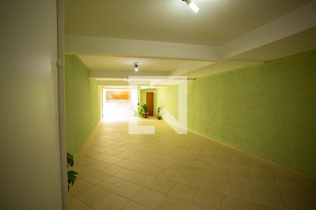 Garagem de casa à venda com 3 quartos, 201m² em Jardim do Colegio (zona Norte), São Paulo