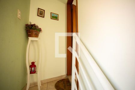 Corredor de casa à venda com 3 quartos, 201m² em Jardim do Colegio (zona Norte), São Paulo