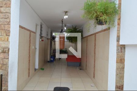 Garagem de casa de condomínio à venda com 3 quartos, 600m² em Taquara, Rio de Janeiro