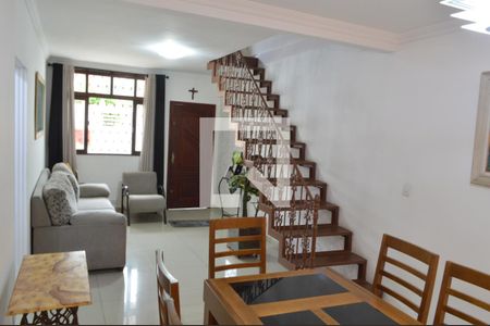 Sala 1 de casa de condomínio à venda com 3 quartos, 600m² em Taquara, Rio de Janeiro