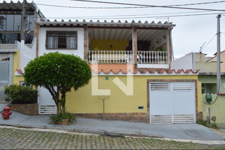 Fachada de casa de condomínio à venda com 3 quartos, 600m² em Taquara, Rio de Janeiro