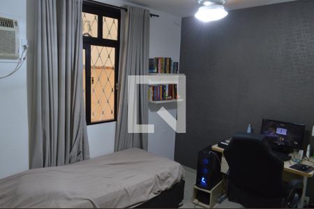 Quarto 1 de casa de condomínio à venda com 3 quartos, 600m² em Taquara, Rio de Janeiro